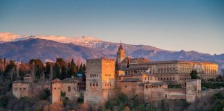 Granada – poslijednje muslimansko carstvo u Španiji Alhambra u Granadi