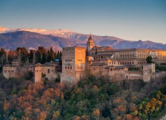 Granada – poslijednje muslimansko carstvo u Španiji Alhambra u Granadi
