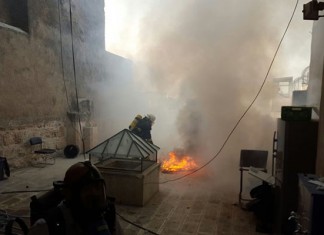 Cionisti ponovo oskrnavili Al-Aksu: Šok bombama na vjernike unutar džamije (+video)