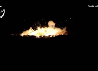Video: Momenti kada ruski avioni bacaju zapaljive bombe na Haritan u Siriji
