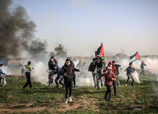 Izraelski vojnici na granici s Pojasom Gaze ranili 32 Palestinca Izraelski vojnici na granici s Gazom ranili 32 Palestinca