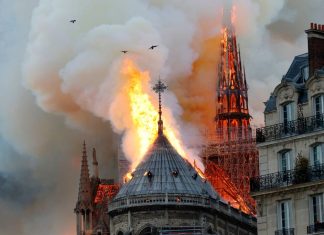 Propis onoga ko se solidariše sa kršćanima zbog požara u crkvi Notre Dame