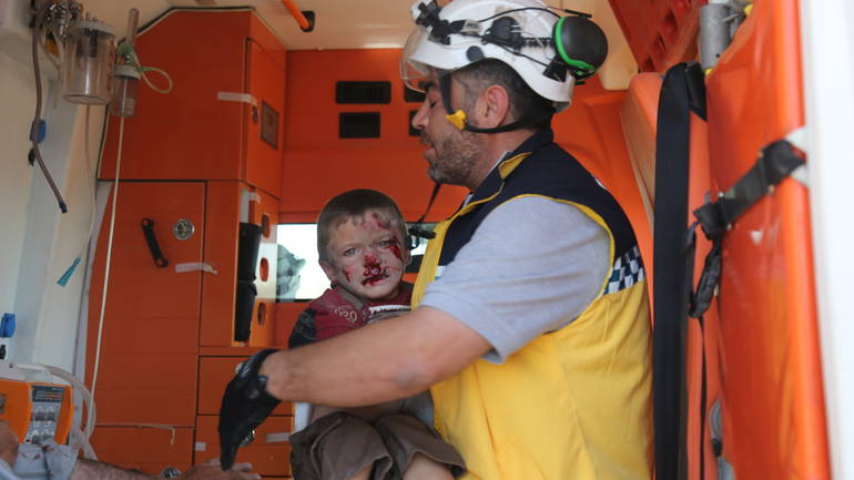 Assadove snage nastavile bombardiranje Idliba: Ubijeno najmanje šestero civila