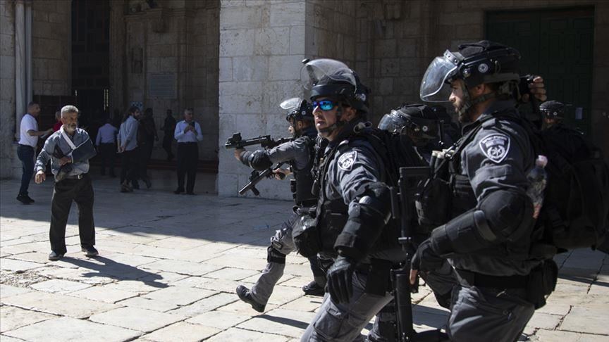 Izraelska policija u Al-Aksi