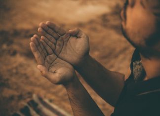 Uistinu tvoj Gospodar zna! Nocni namaz