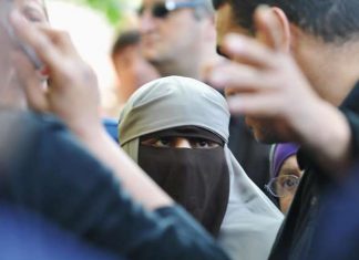 Studija: Zbog korona virusa se mijenja odnos prema muslimankama zena sa nikabom