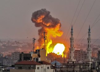 Izrael napao Gazu avionima, helikopterima i tenkovima Izraelski napad na Gazu