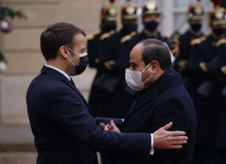Susret dva diktatora: Sisi i Makron saglasni oko borbe protiv islama Egyptian President Abdel Fattah al-Sisi in Paris