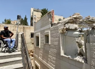 Palestinac iz Jerusalema kojem su izraelski okupatori sedam puta rušili kuću