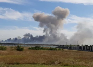 Ukrajina: U eksploziji u bazi na Krimu uništeno devet ruskih aviona