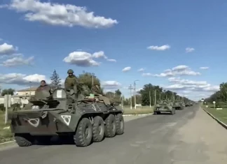 Rusi priznali napredak Ukrajinaca, prebacuju teško naoružanje oko Harkova Konvoj ruskih snaga na putu prema Harkivu