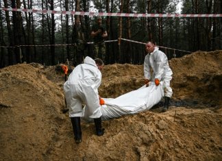 Ukrajina: Nakon povlačenja iz Izjuma, Rusi iza sebe ostavili masovne grobnice Masovne grobnice su prepoznatljiv znak "junaštva" ruske vojske i njihovog mentalnog sklopa.
