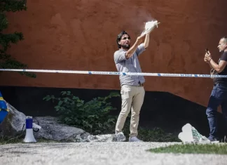 Ispred džamije u Štokholmu spaljen primjerak Kur’ana