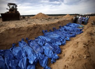 Šokantne činjenice o vjerskim ubjeđenjima jevreja: Ne-Jevreji treba da budu ubijeni, čak i bebe Palestinci klanjaju dženazu namaz ubijenima u izraelskom bombardiranju (AP)