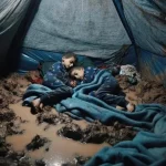 Palestinska djeca u Gazi spavaju u poplavljenom šatoru