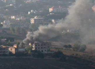 Stotine izraelskih aviona napalo južni Liban, Hezbolah ispalio 320 raketa na Izrael