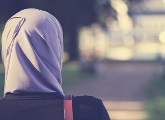 Najveća austrijska stranka traži potpunu zabranu hidžaba u školama