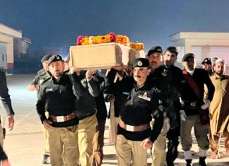 Petnaest policajaca je ubijeno u napadima na sjeveru Pakistana u protekla dva dana
